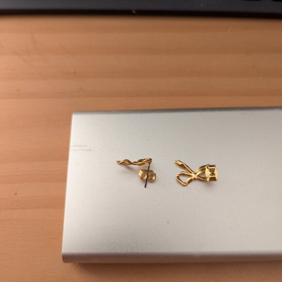 Madewell Bow Earrings - Picture 4 of 4